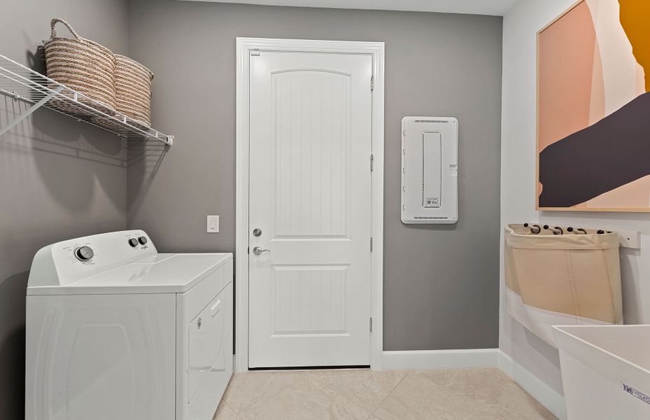 Furnished interior view inside a new home in Del Webb Oak Creek, North Fort Myers (Image 7).