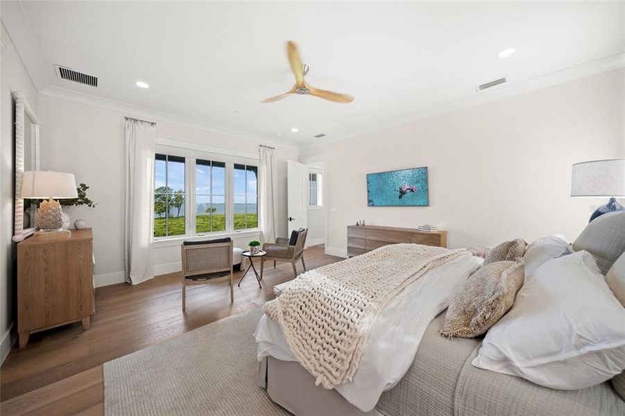 Furnished interior view inside a new home in , Bradenton (Image 7).