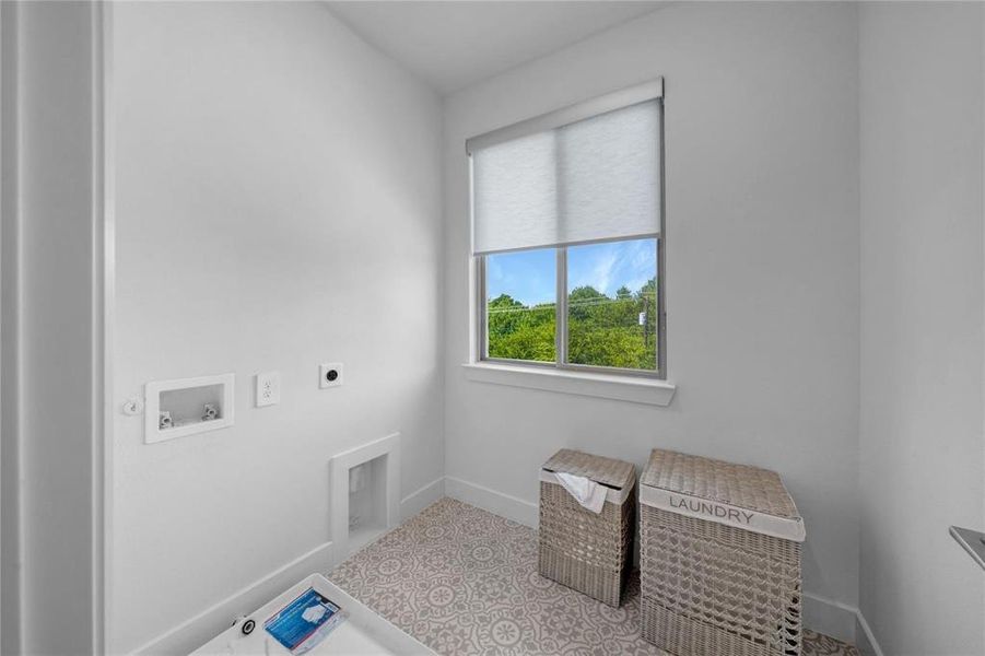 Image 33 of a home in .