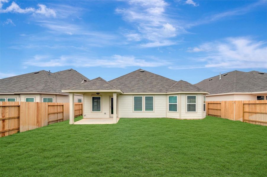 Exterior details and patio area of a home in Lone Star Landing, Montgomery (Image 27).