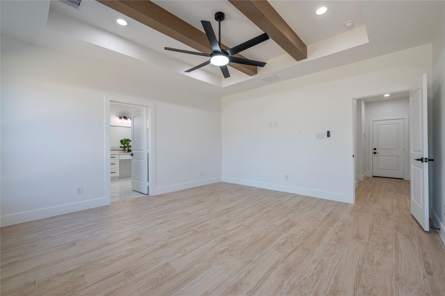 Spacious, unfurnished interior of a new home in , Dayton (Image 40).