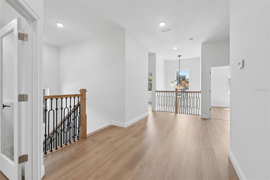 Spacious, unfurnished interior of a new home in , Tampa (Image 85).