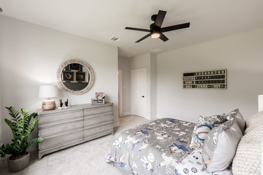 Representative furnished interior of a home built from the Meritage by Tri Pointe Homes in Legacy Grove, Montgomery (Image 76).