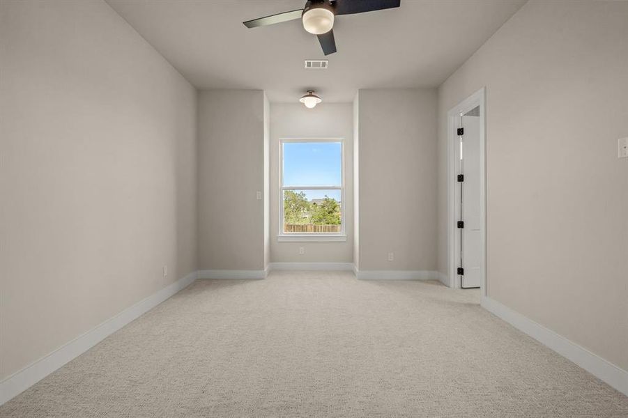 Spacious, unfurnished interior of a new home in , Northlake (Image 21).