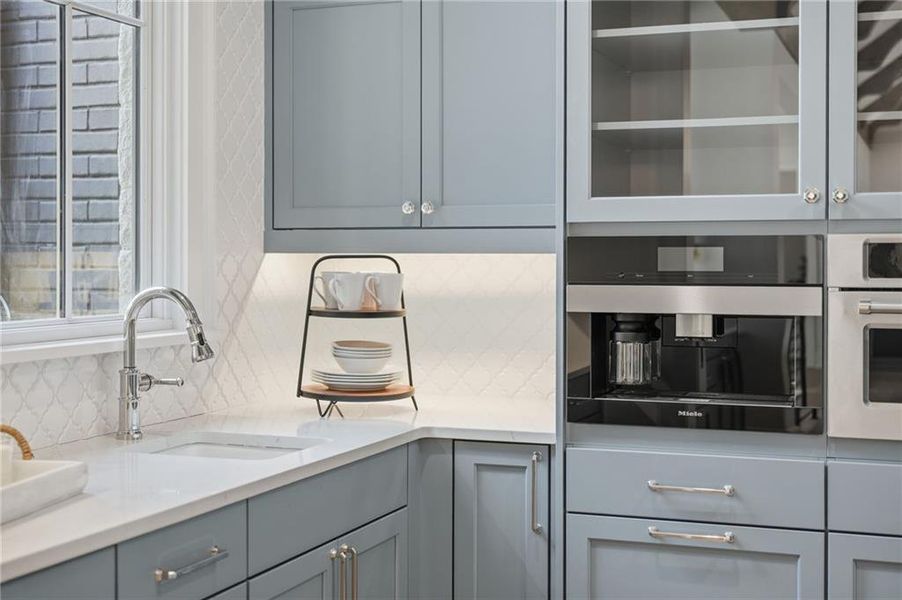 Image 87 of a home in .