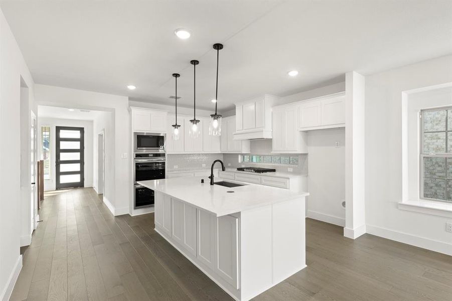 13. 8511 Great Stone - Kitchen (2)