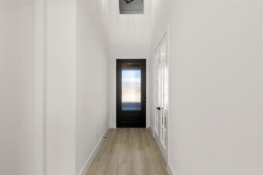 Spacious, unfurnished interior of a new home in Valencia on The Lake, Little Elm (Image 17). Spacious, unfurnished interior of a new home in Valencia on The Lake, Little Elm (Image 17).