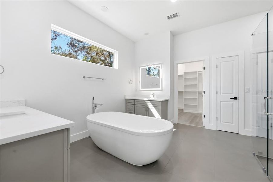 Furnished interior view inside a new home in , Wildwood (Image 30).