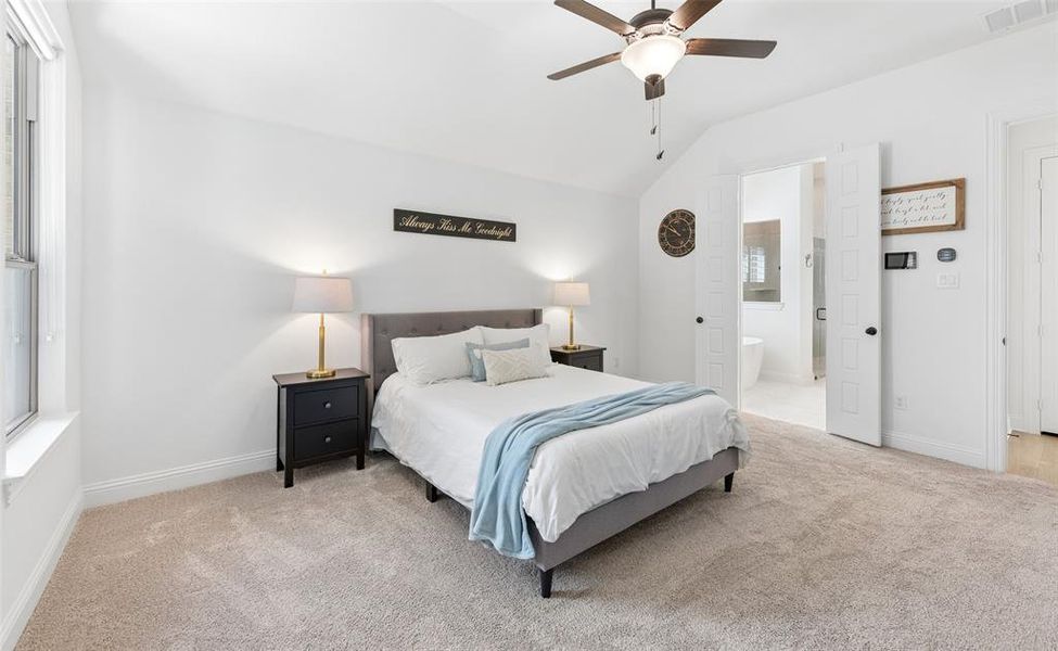 Furnished interior view inside a new home in , Northlake (Image 14).