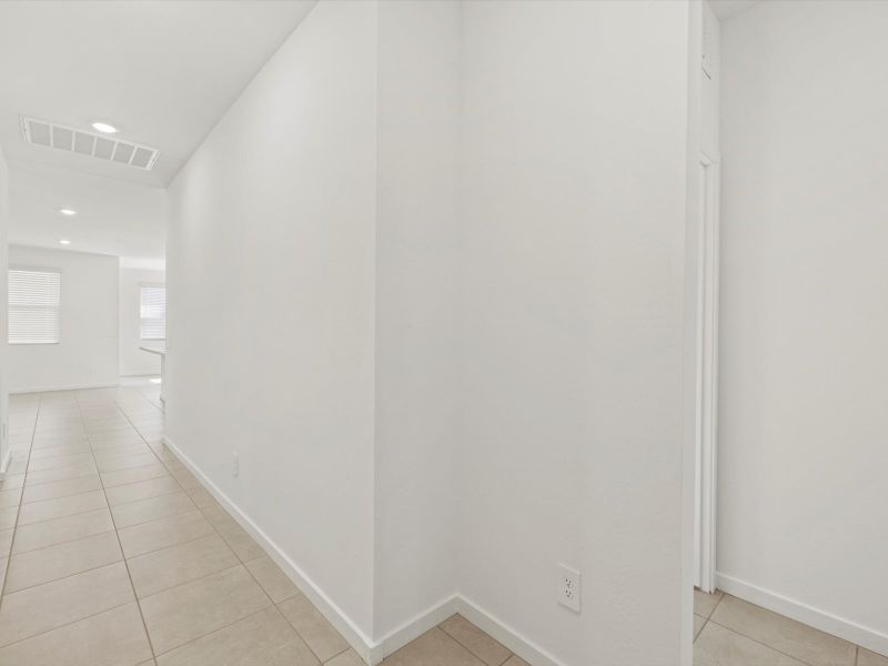 Spacious, unfurnished interior of a new home in Allure Vista Estate Series, Buckeye (Image 13).