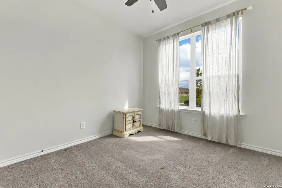 Spacious, unfurnished interior of a new home in , San Antonio (Image 24).