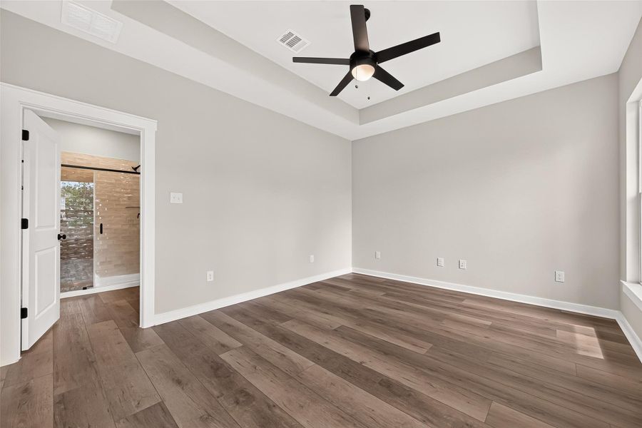 Spacious, unfurnished interior of a new home in Two Step Farm, Montgomery (Image 37). Spacious, unfurnished interior of a new home in Two Step Farm, Montgomery (Image 37).