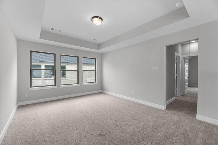 Spacious, unfurnished interior of a new home in Elyson - 40', Katy (Image 18). Spacious, unfurnished interior of a new home in Elyson - 40', Katy (Image 18).