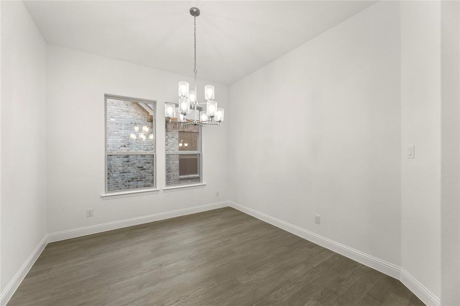 06. 632 Brazos - Dining 06. 632 Brazos - Dining