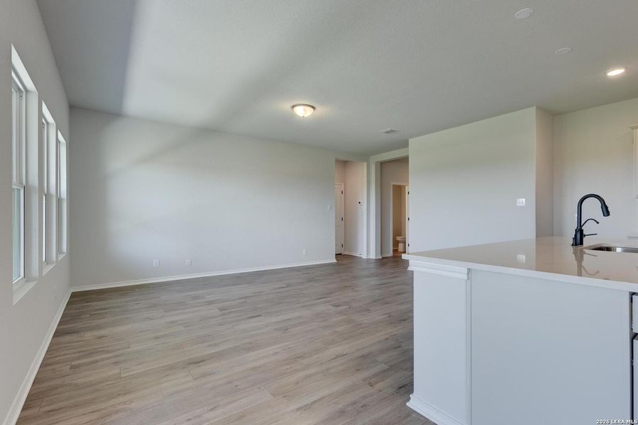 Spacious, unfurnished interior of a new home in Cordova Trails, Seguin (Image 18).