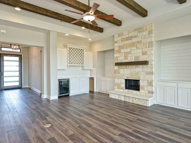 Representative unfurnished interior of a home built from the Catalina by Giddens Homes in Clearwater Ranch, Liberty Hill (Image 139).