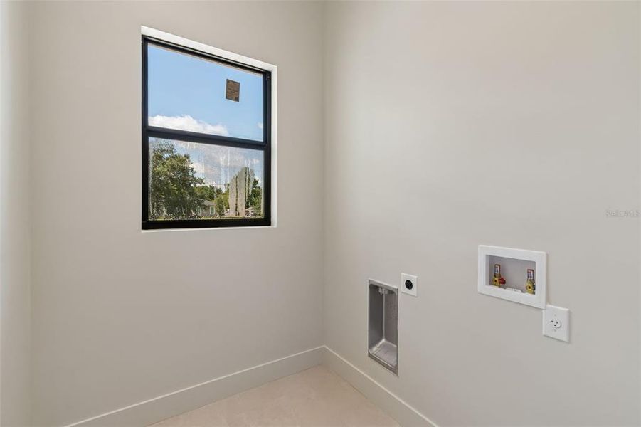 Spacious, unfurnished interior of a new home in , Orlando (Image 60). Spacious, unfurnished interior of a new home in , Orlando (Image 60).