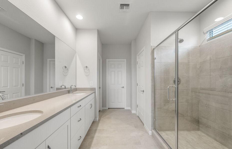 Furnished interior view inside a new home in El Cidro, Goodyear (Image 4).