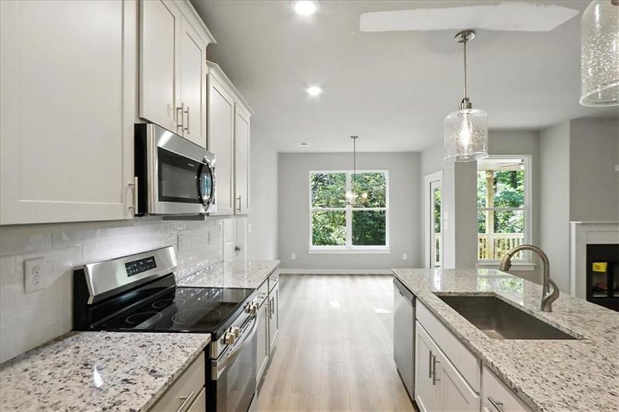 Furnished interior view inside a new home in , Jefferson (Image 9).