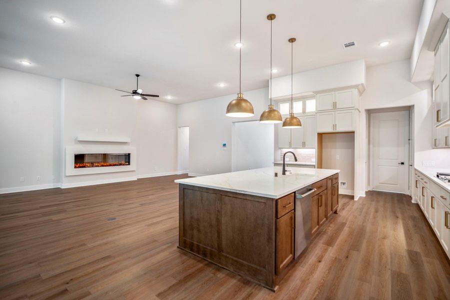 Furnished interior view inside a new home in The Woodlands Hills, Willis (Image 11). Furnished interior view inside a new home in The Woodlands Hills, Willis (Image 11).