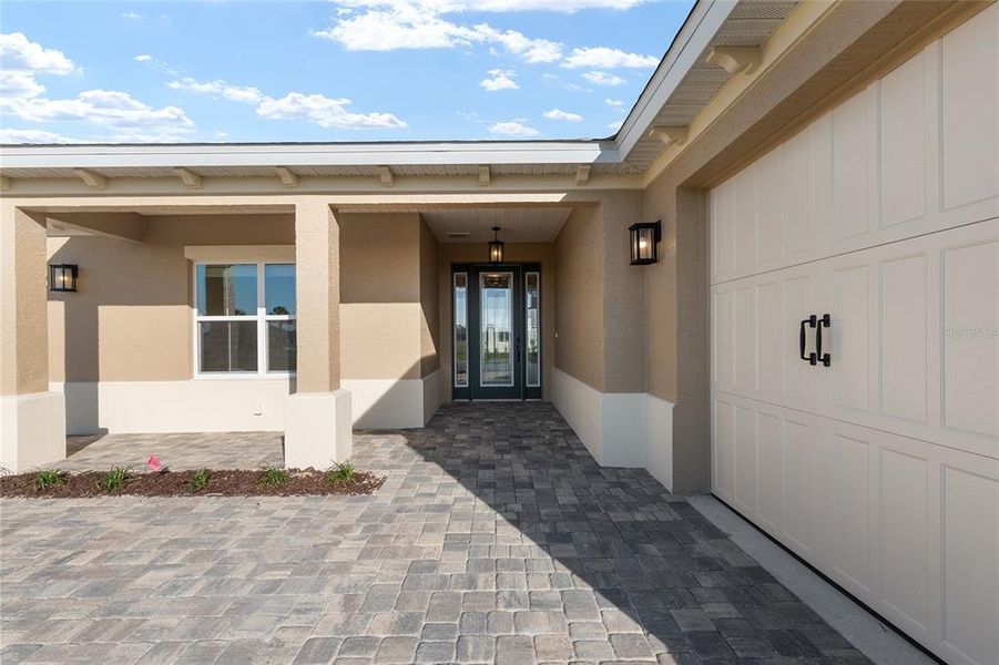 Exterior details and patio area of a home in , Ocala (Image 27).