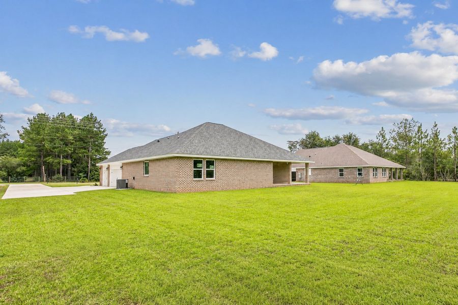 Representative exterior details of a home built from the The Liberty Estate by Herbst Homes in Prosperity Point, Milton (Image 28).