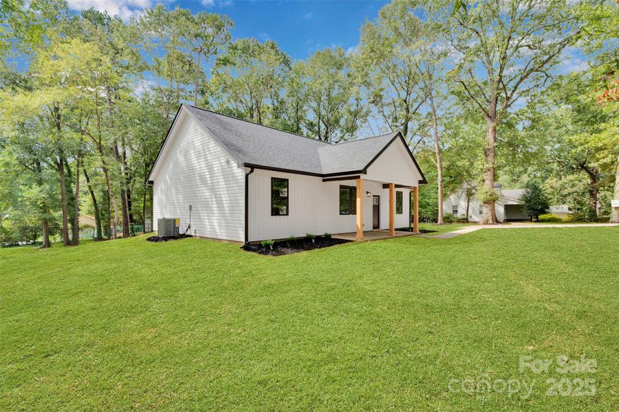 Image 21 of a home in . Image 21 of a home in .