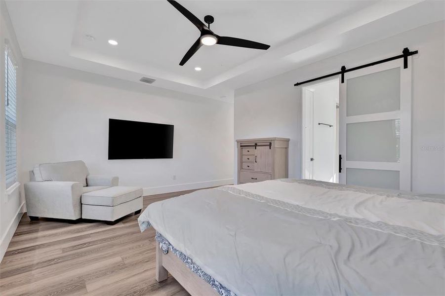 Furnished interior view inside a new home in , Sarasota (Image 5).