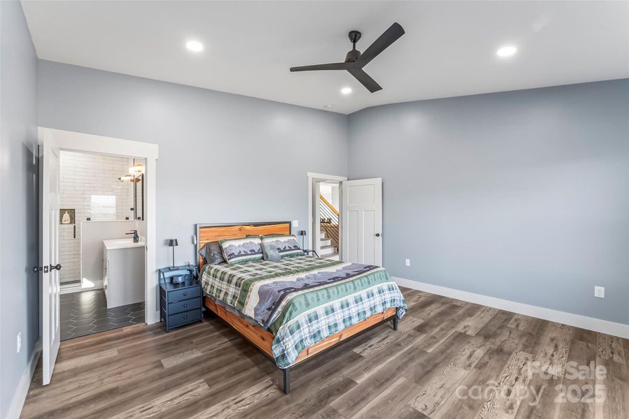 Furnished interior view inside a new home in , Nebo (Image 15).