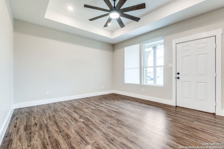 Spacious, unfurnished interior of a new home in , LaCoste (Image 17).