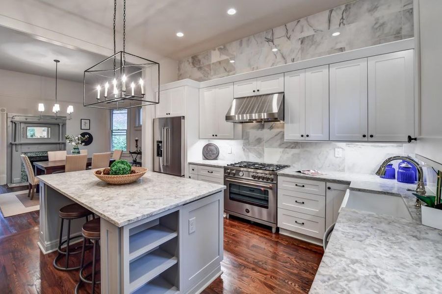 Furnished interior view inside a new home in , Atlanta (Image 10).