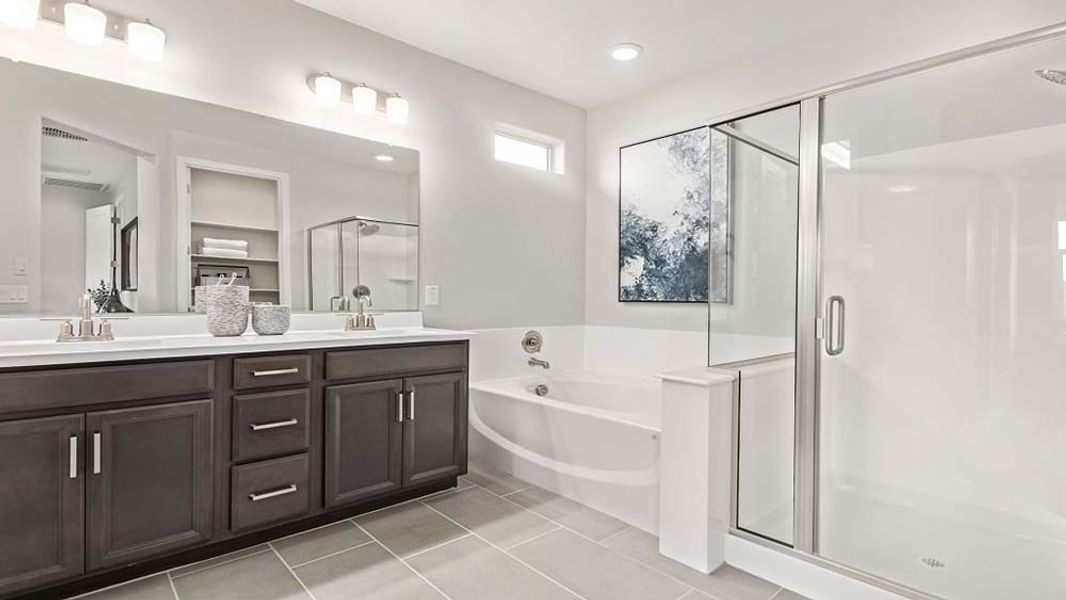 Representative furnished interior of a home built from the Edmonton by Taylor Morrison in Paradisi Discovery Collection, Surprise (Image 26). Representative furnished interior of a home built from the Edmonton by Taylor Morrison in Paradisi Discovery Collection, Surprise (Image 26).