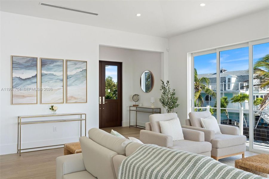 Furnished interior view inside a new home in , Key Largo (Image 54).