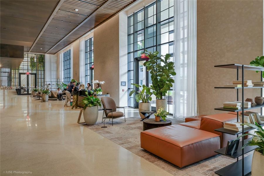 Community amenities in , Miami (Image 20).