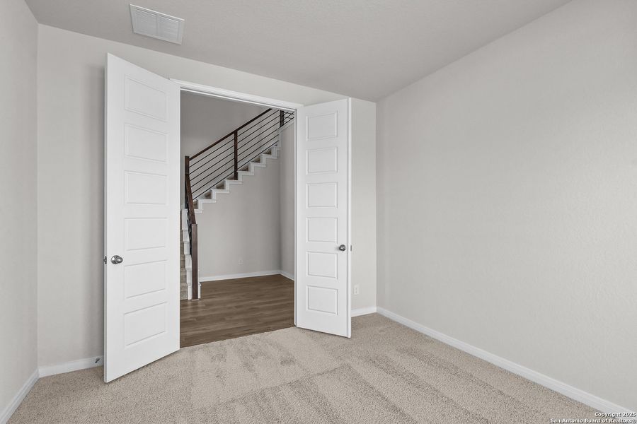 Spacious, unfurnished interior of a new home in Mayfair 60', New Braunfels (Image 23).