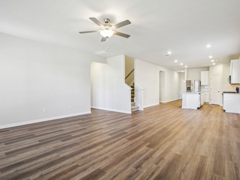 Spacious, unfurnished interior of a new home in Turner's Crossing - Reserve Collection, Buda (Image 8).