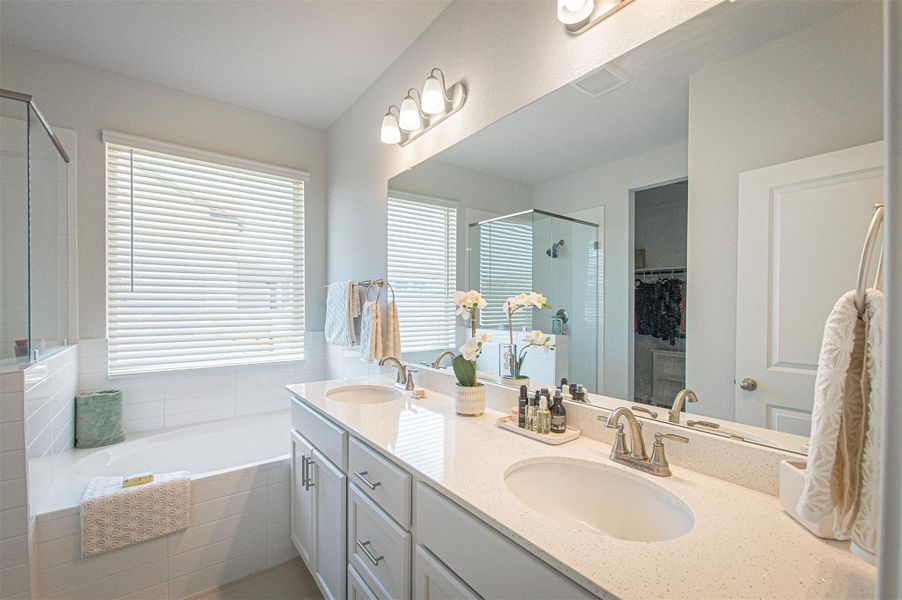 Furnished interior view inside a new home in Sage Hollow, Kyle (Image 19).
