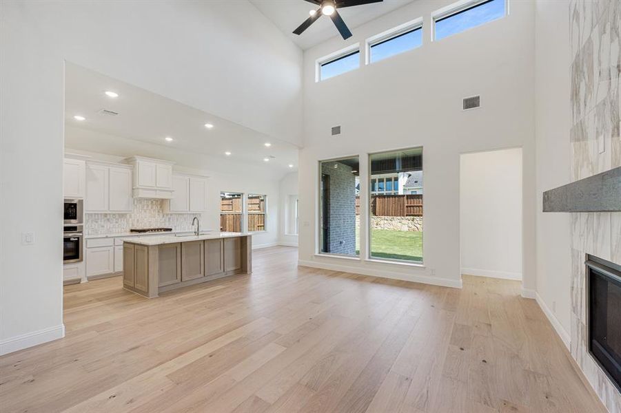 Spacious, unfurnished interior of a new home in Windsong Ranch Classic 61, Prosper (Image 30). Spacious, unfurnished interior of a new home in Windsong Ranch Classic 61, Prosper (Image 30).