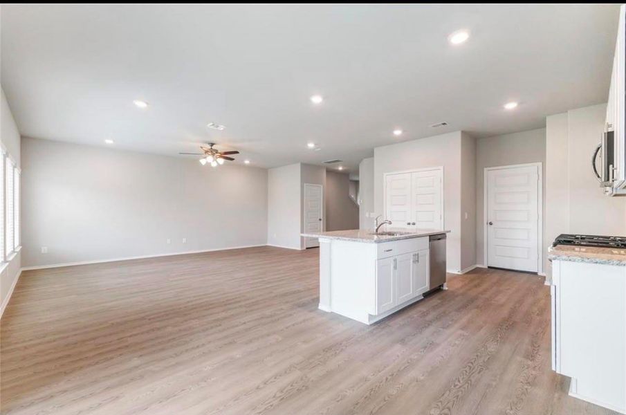 Spacious, unfurnished interior of a new home in , Houston (Image 17). Spacious, unfurnished interior of a new home in , Houston (Image 17).