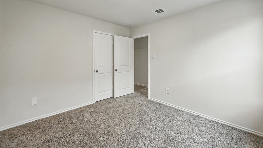 Spacious, unfurnished interior of a new home in Wildcat Ranch, Crandall (Image 21).