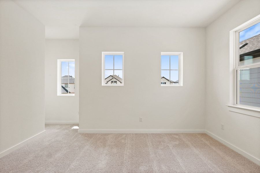 Spacious, unfurnished interior of a new home in Heritage, Dripping Springs (Image 48).