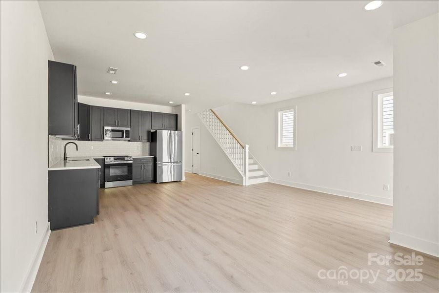 Spacious, unfurnished interior of a new home in , Charlotte (Image 19).