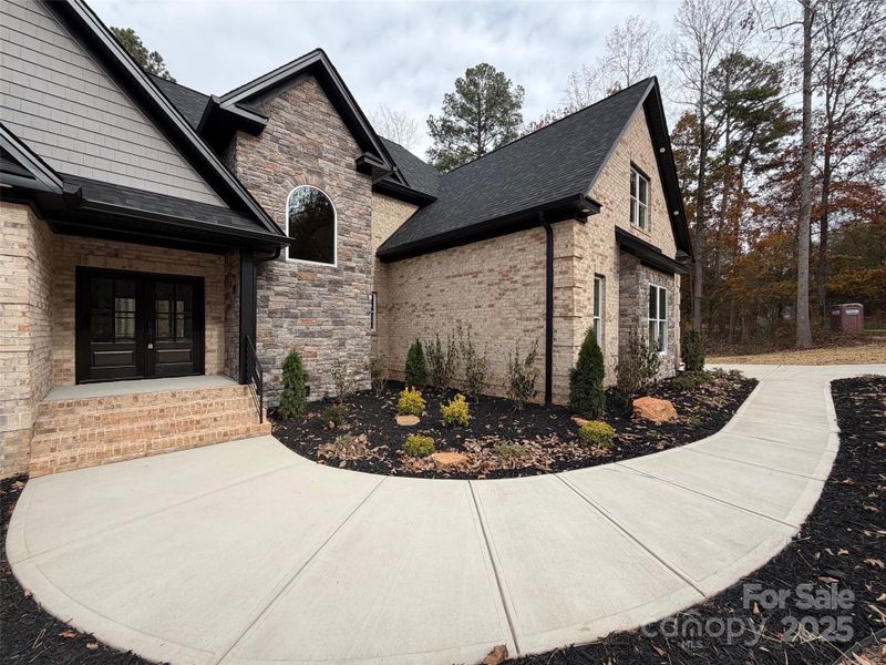 Exterior details and patio area of a home in , Lincolnton (Image 4).