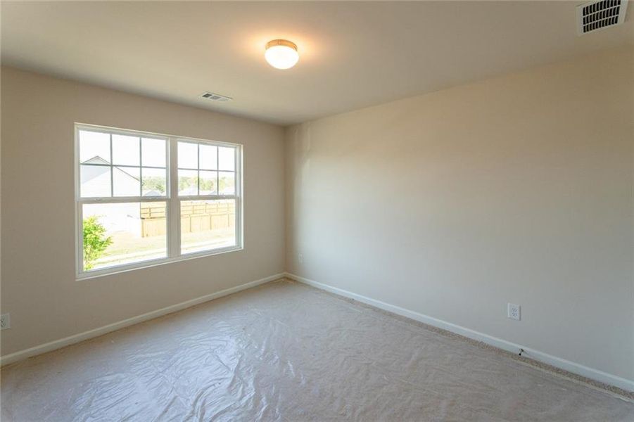 Spacious, unfurnished interior of a new home in Creekside Landing, Dallas (Image 27). Spacious, unfurnished interior of a new home in Creekside Landing, Dallas (Image 27).