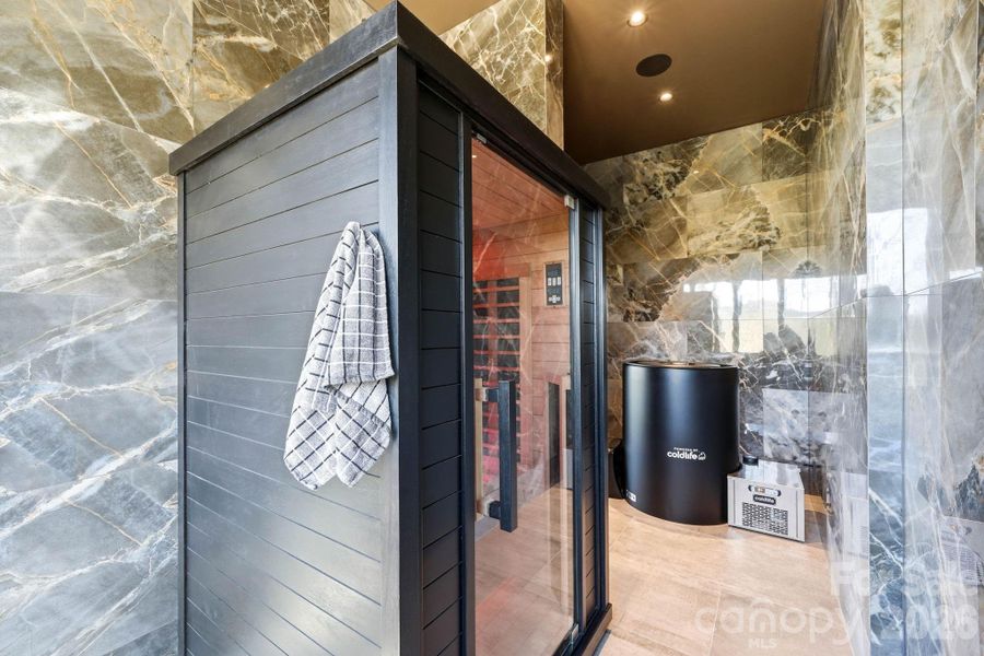 Image 41 of a home in .