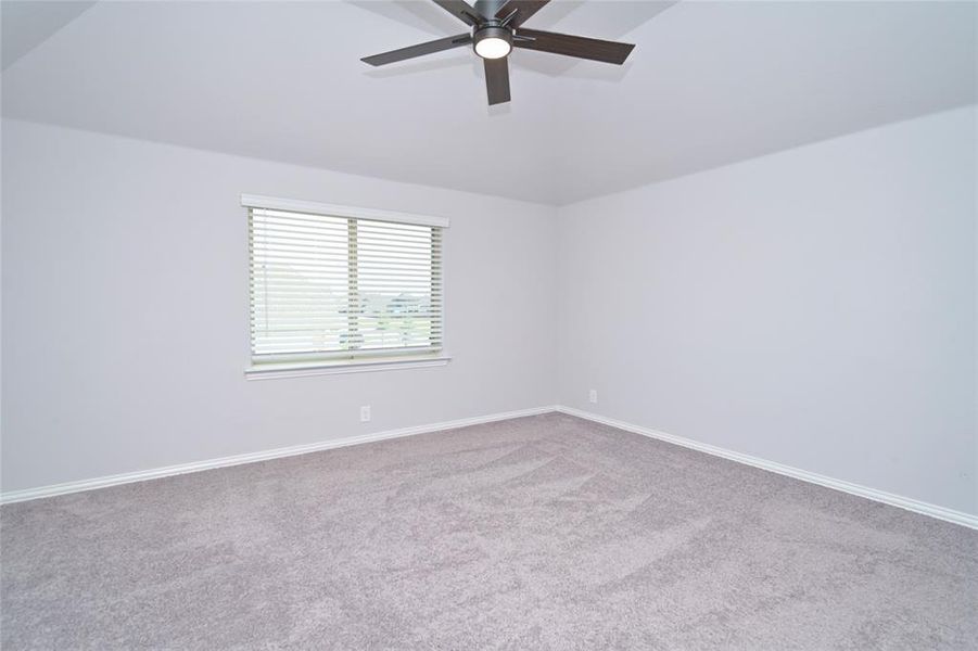 Spacious, unfurnished interior of a new home in Coyote Crossing, Godley (Image 26).