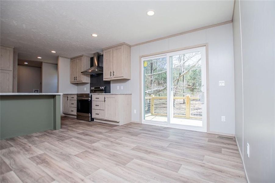 Spacious, unfurnished interior of a new home in , Waco (Image 35).
