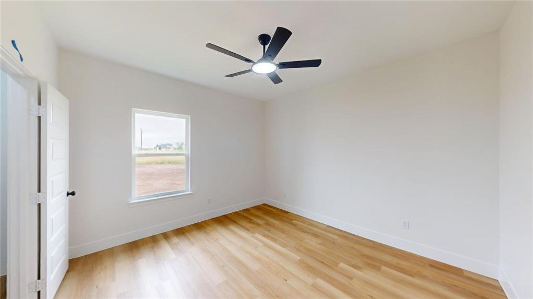Spacious, unfurnished interior of a new home in , Greenville (Image 19).