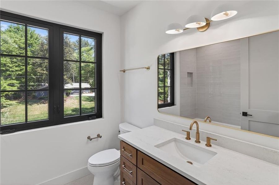 Furnished interior view inside a new home in , Roswell (Image 61).
