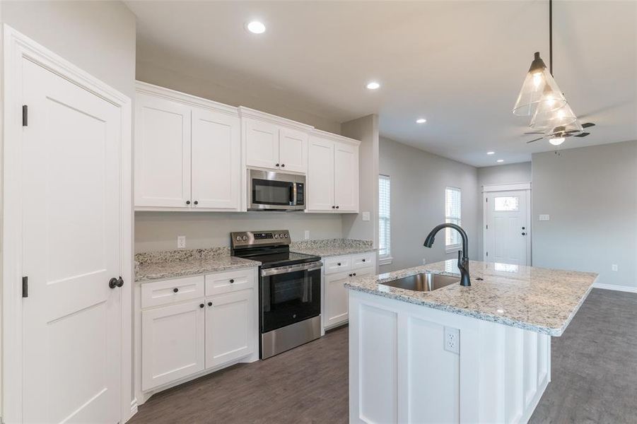 Furnished interior view inside a new home in , Abilene (Image 7).